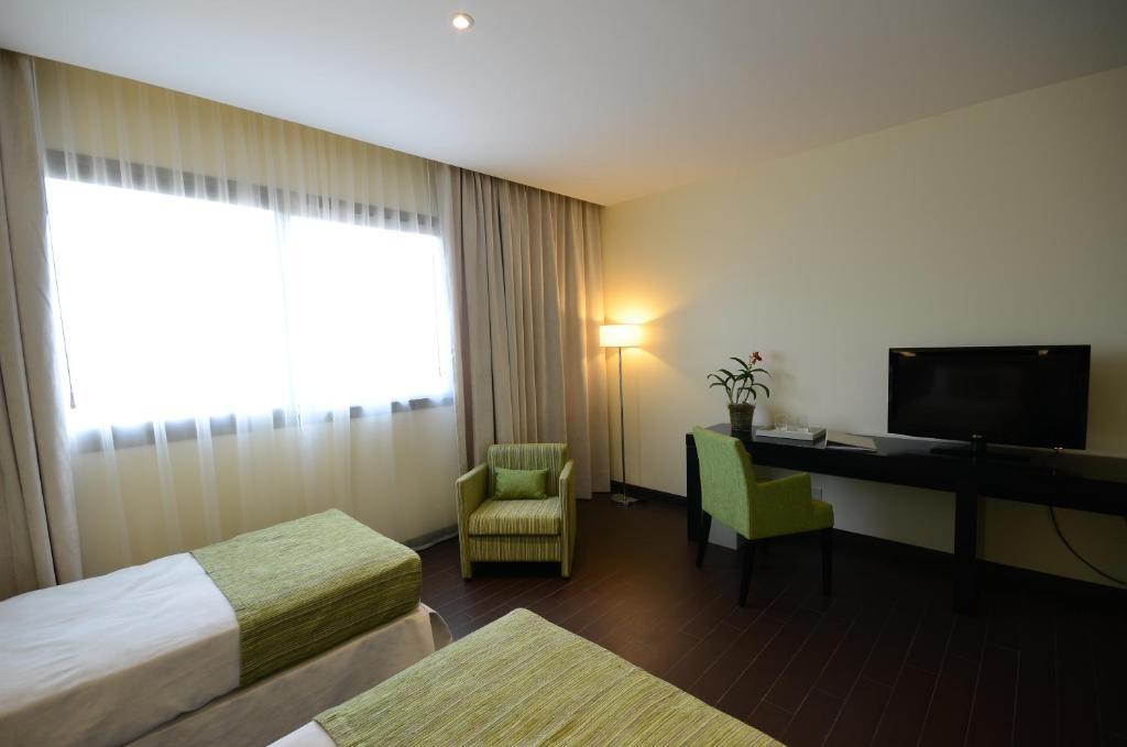 Triple Room,64153216:JPEG