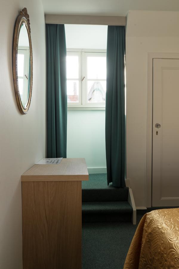Standard Twin Room,641062374:JPEG