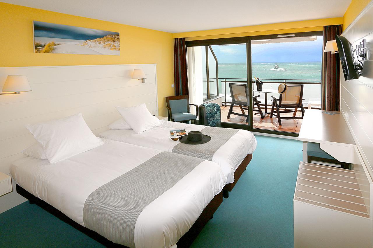 Double Room with Sea View,9881751:JPEG