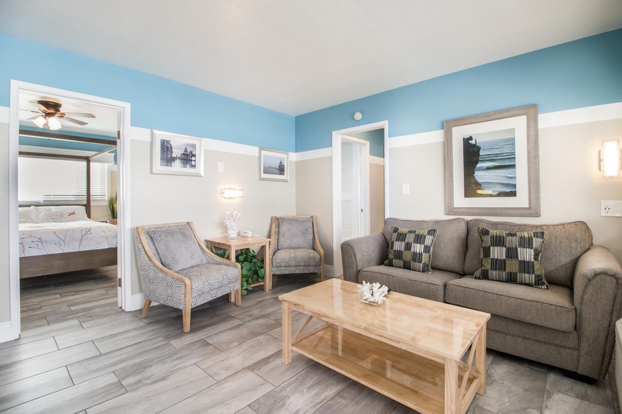 Two-Bedroom Queen Suite,641480544:JPEG