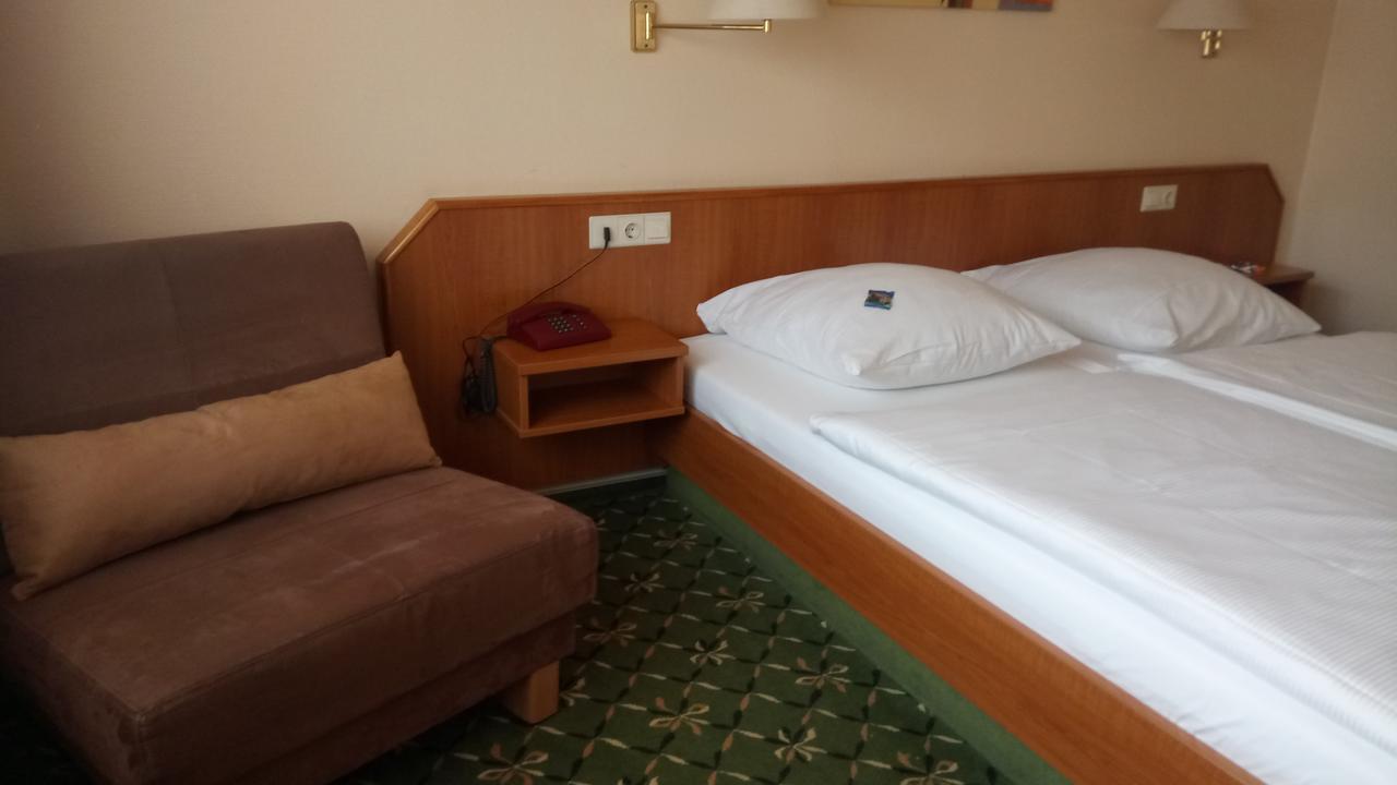 Double Room,579204390:JPEG
