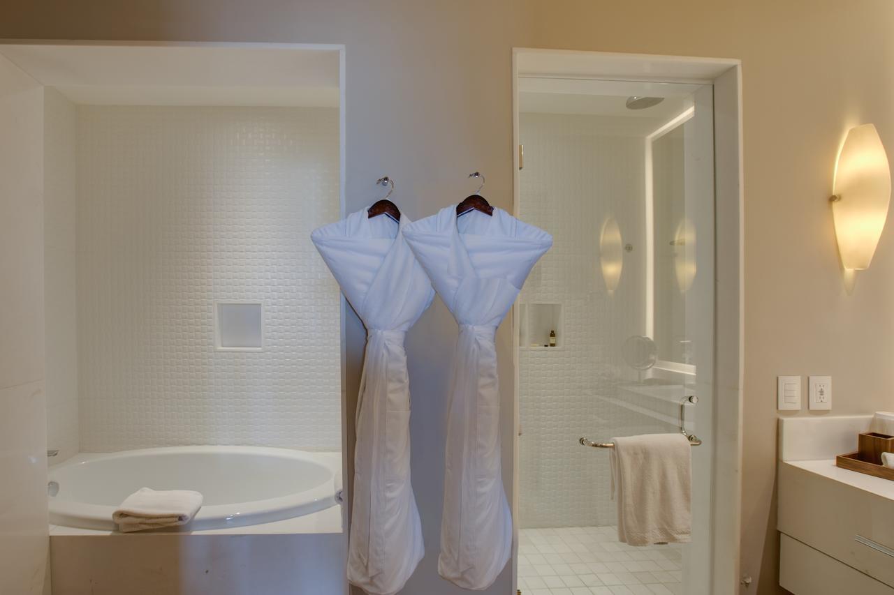 Towers Ocean view Suite