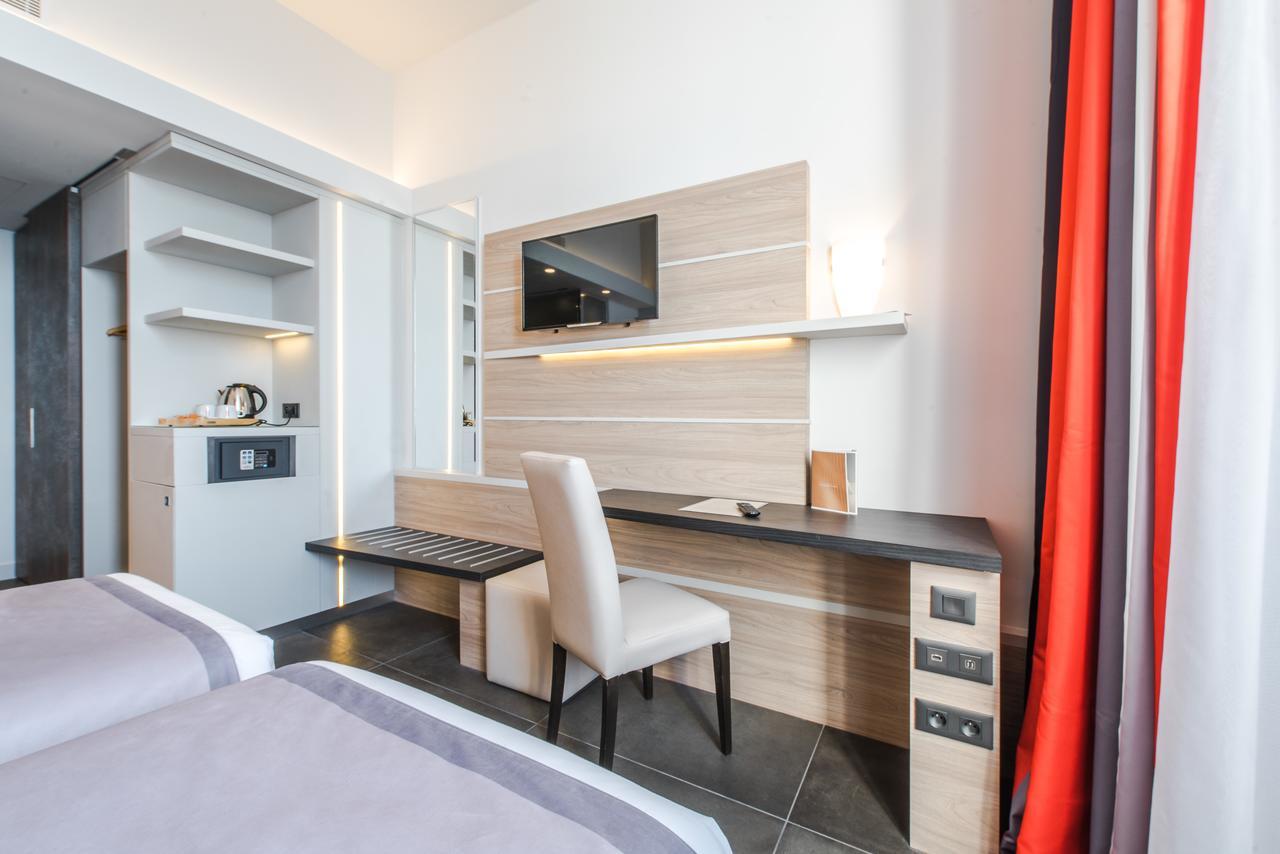 Twin Room with Sea View,641684424:JPEG