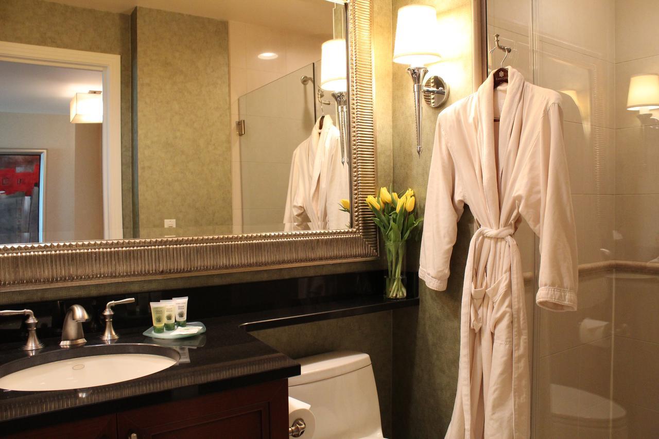 One-Bedroom Suite