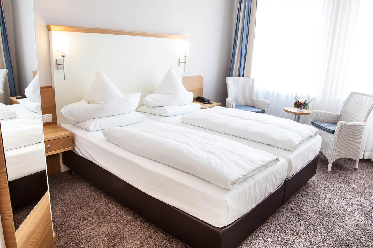 Deluxe Room,641943294:JPEG