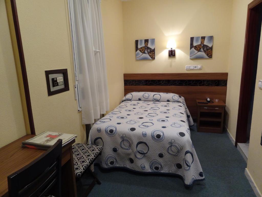Single Room,64290331:JPEG