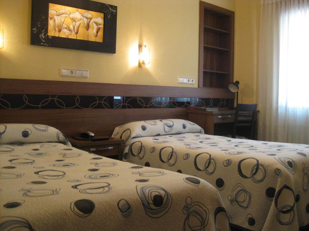 Double or Twin Room,64290397:JPEG