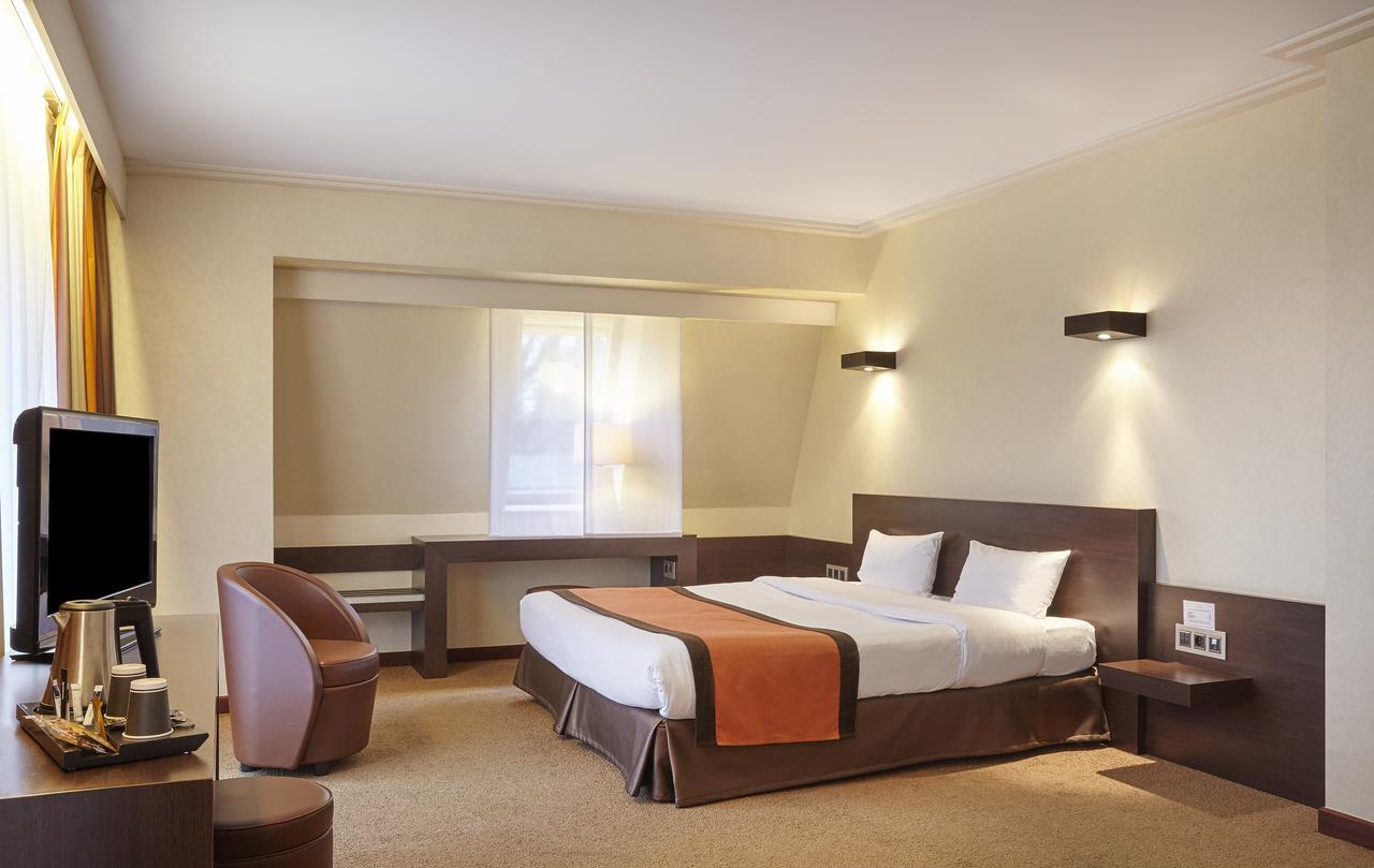 Double or Twin Room Lake View