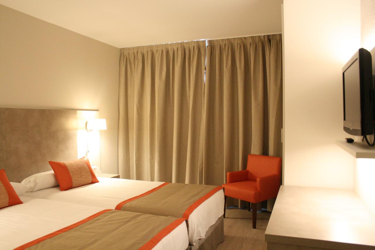 Double Room Cycling