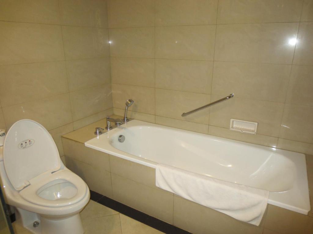 Deluxe Double or Twin Room