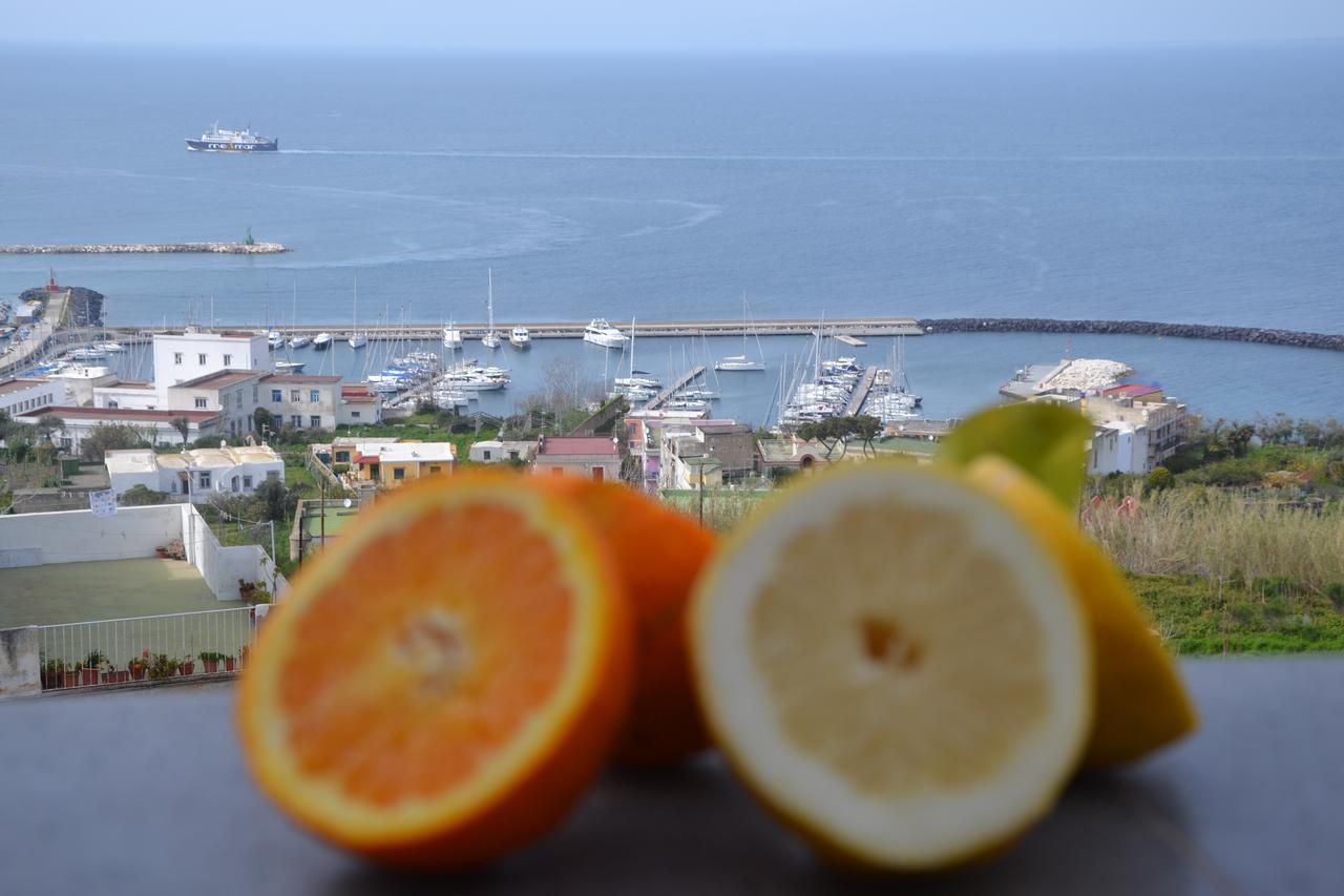Deluxe Triple Room Sea View