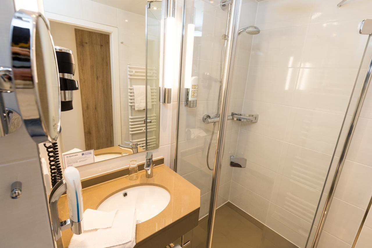 Single Room Landside