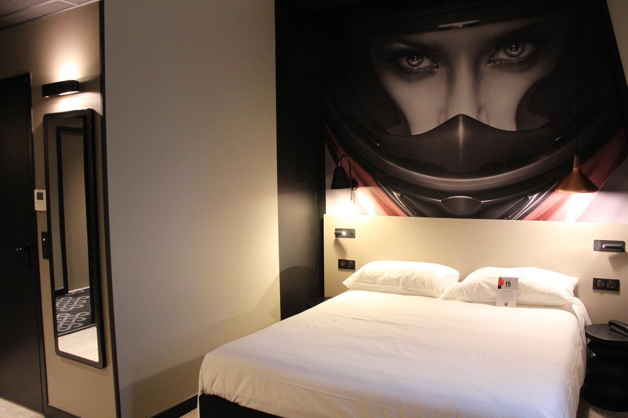Standard Double Room,643596072:JPEG