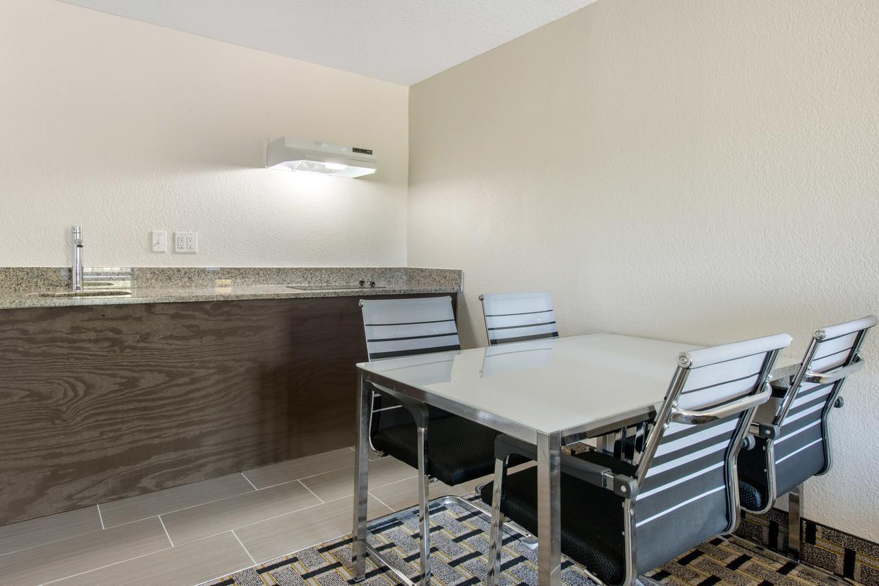 Suite met 2 Queensize Bedden - Rookvrij