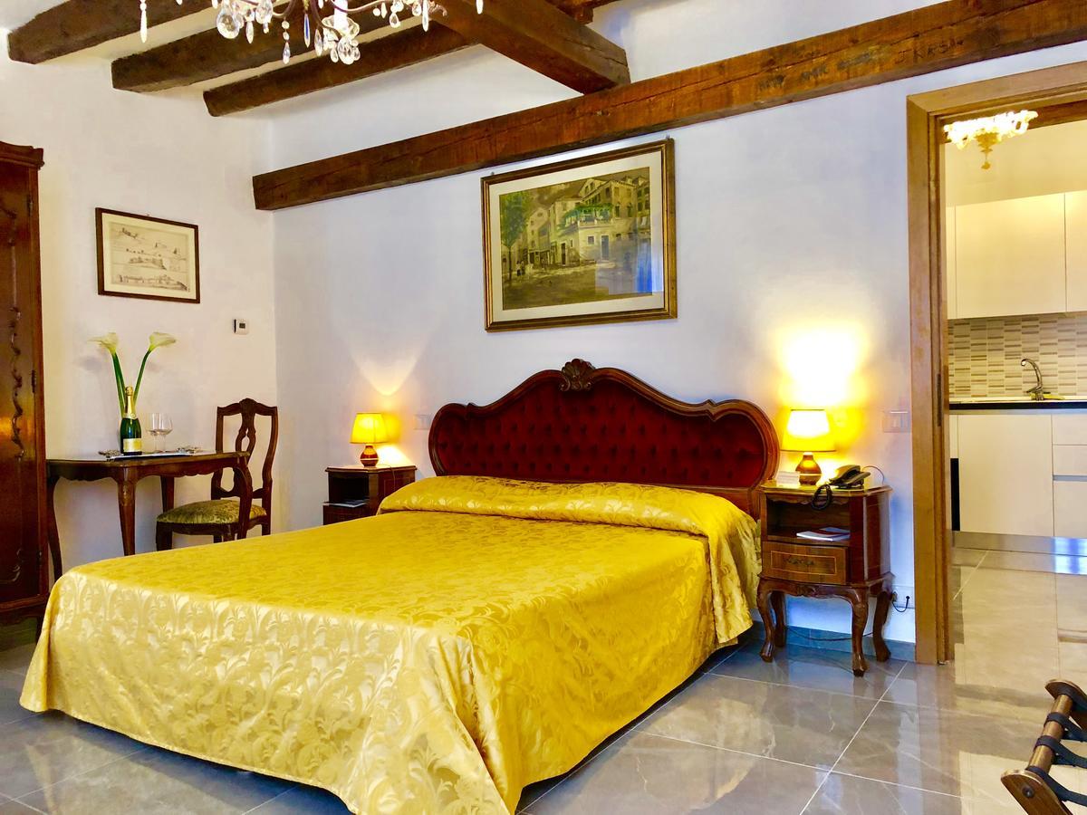 Junior Suite Kitchenette