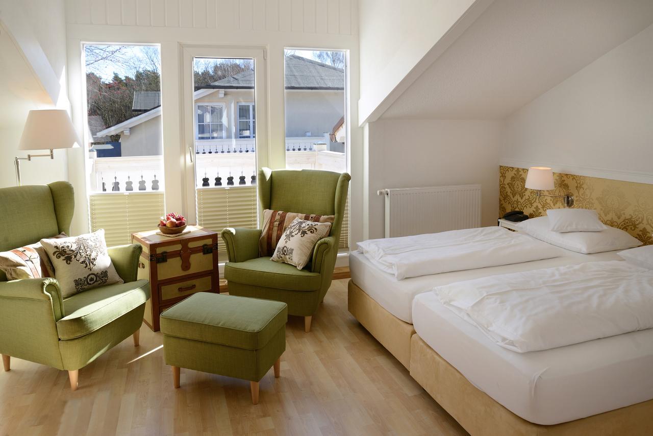 Double Room Balcony or Terrace,805854414:JPEG