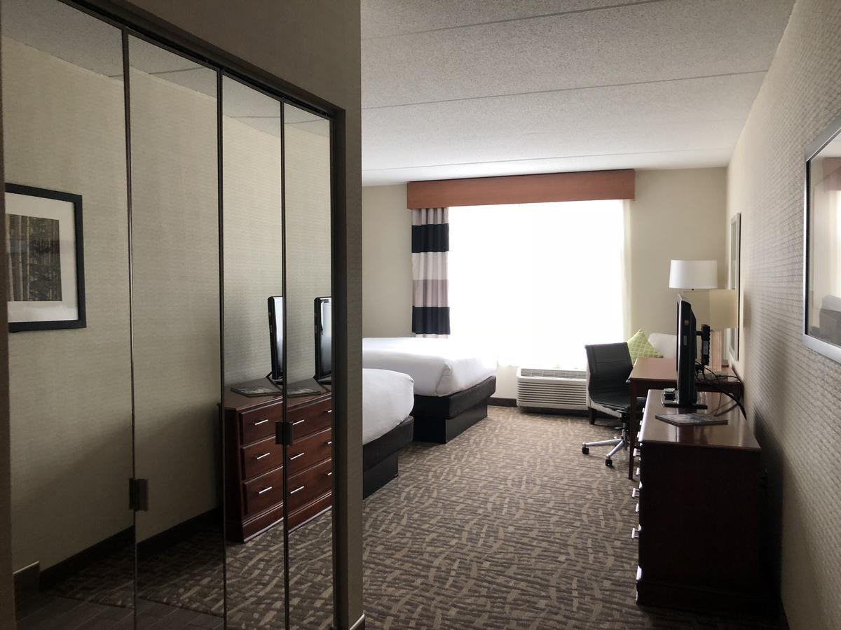 Deluxe Queen Room Two Queen Beds Non-Smoking