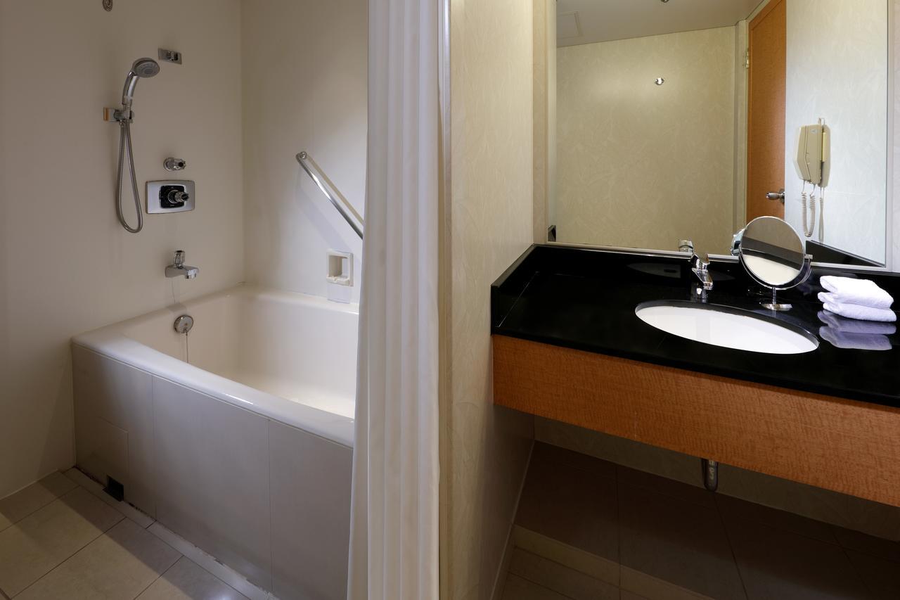 Junior Suite Executive Lounge Access Non-Smoking,644284761:JPEG