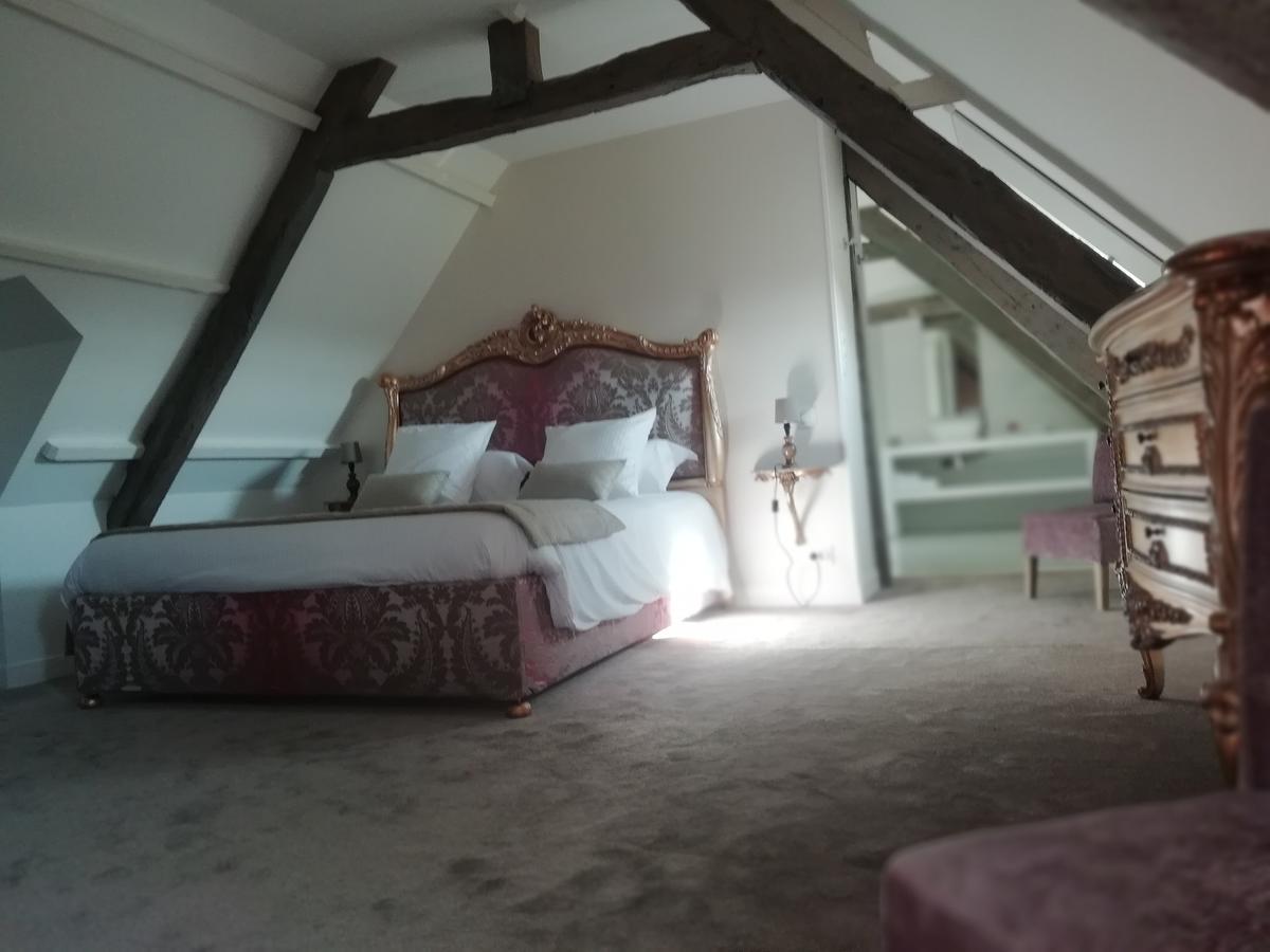 Attic Superior Double Room Main Building,665391177:JPEG