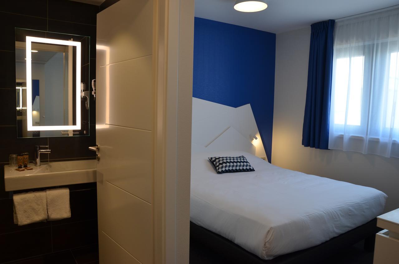 Quadruple Room,644461542:JPEG