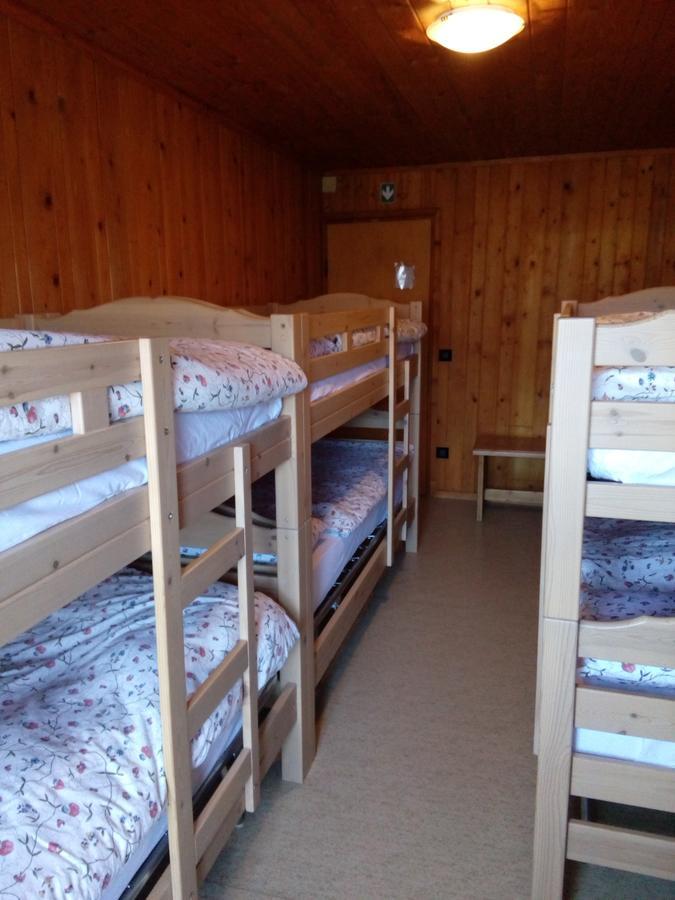 Bett im gemischten 6-Bett-Schlafsaal