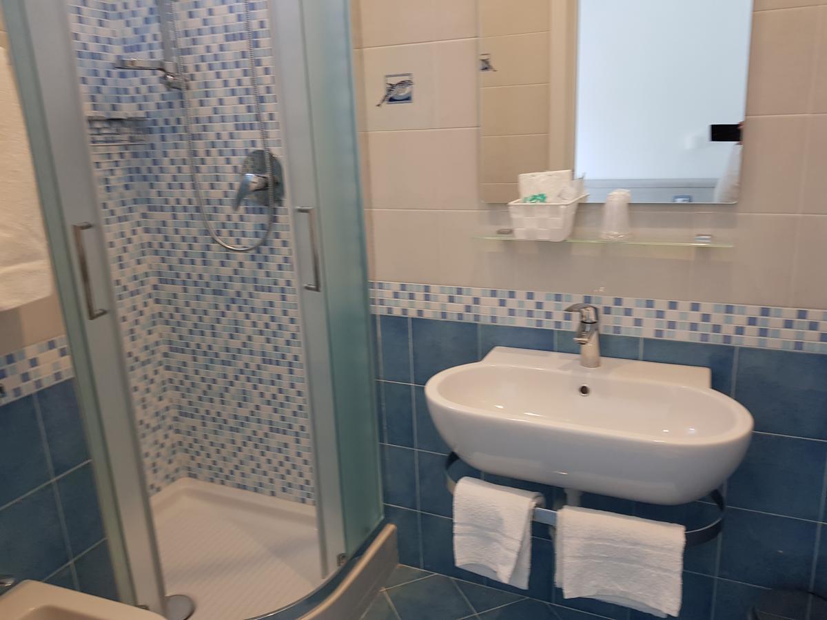 Double or Twin Room Sea View