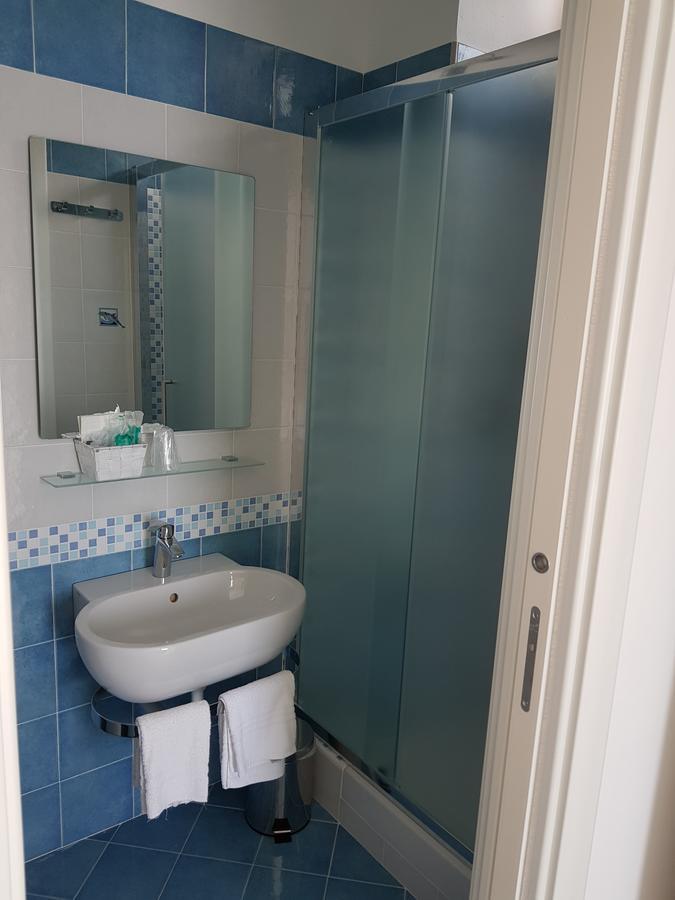 Double or Twin Room Sea View