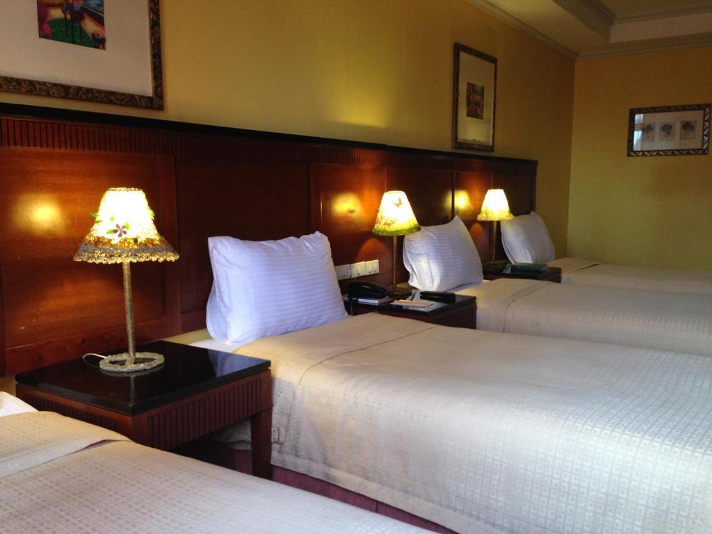 Deluxe Quadruple Room,64500991:JPEG