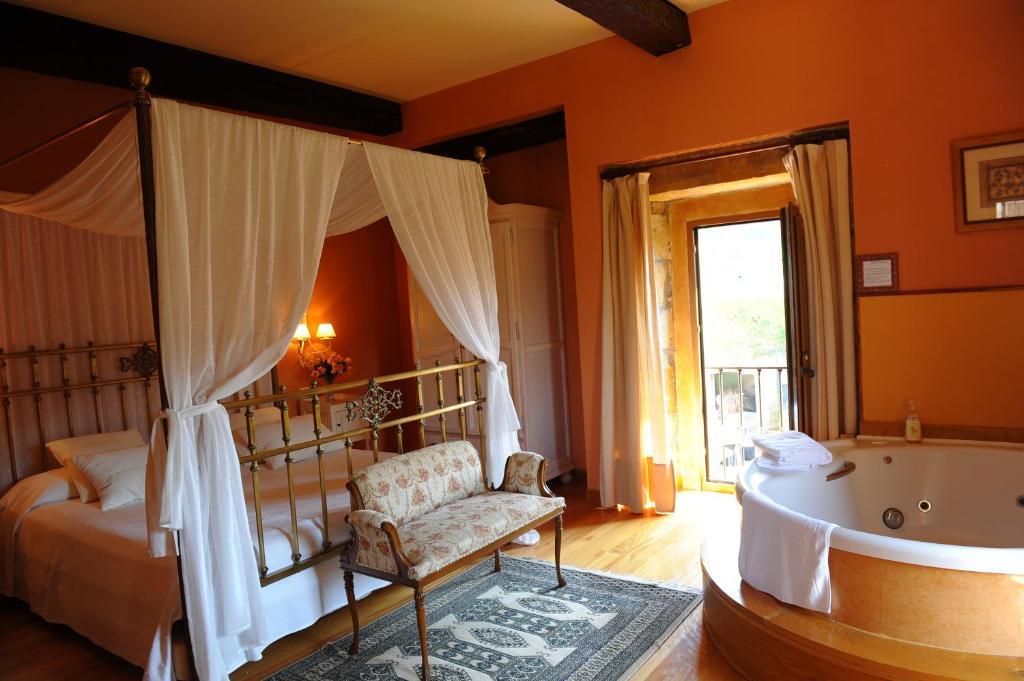 Superior Double Room,1485972748:JPEG