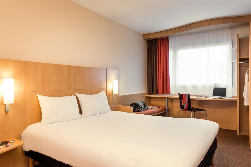 Standard Double Room Sofa Bed,1273852354:JPEG
