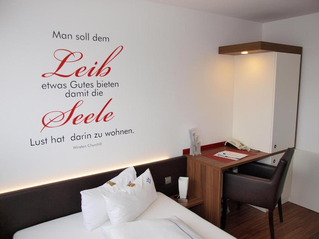 Single Room,1219359808:JPEG