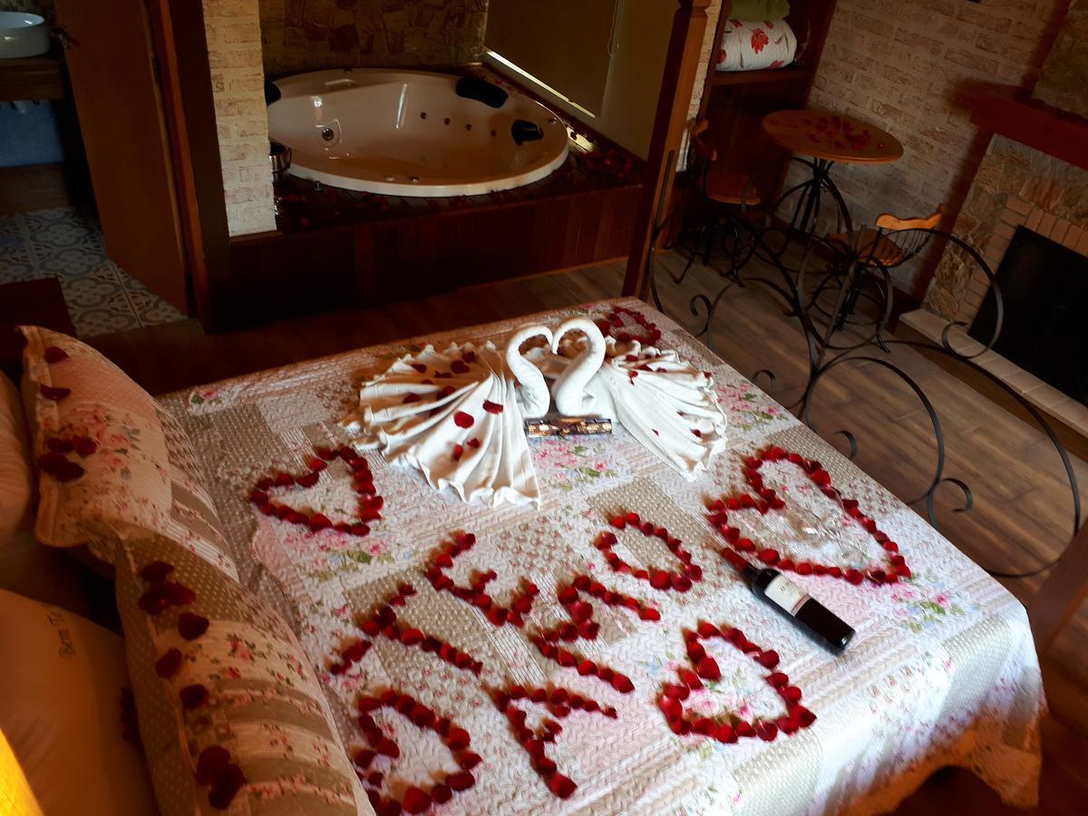 Deluxe Double Room Bath,645028959:JPEG