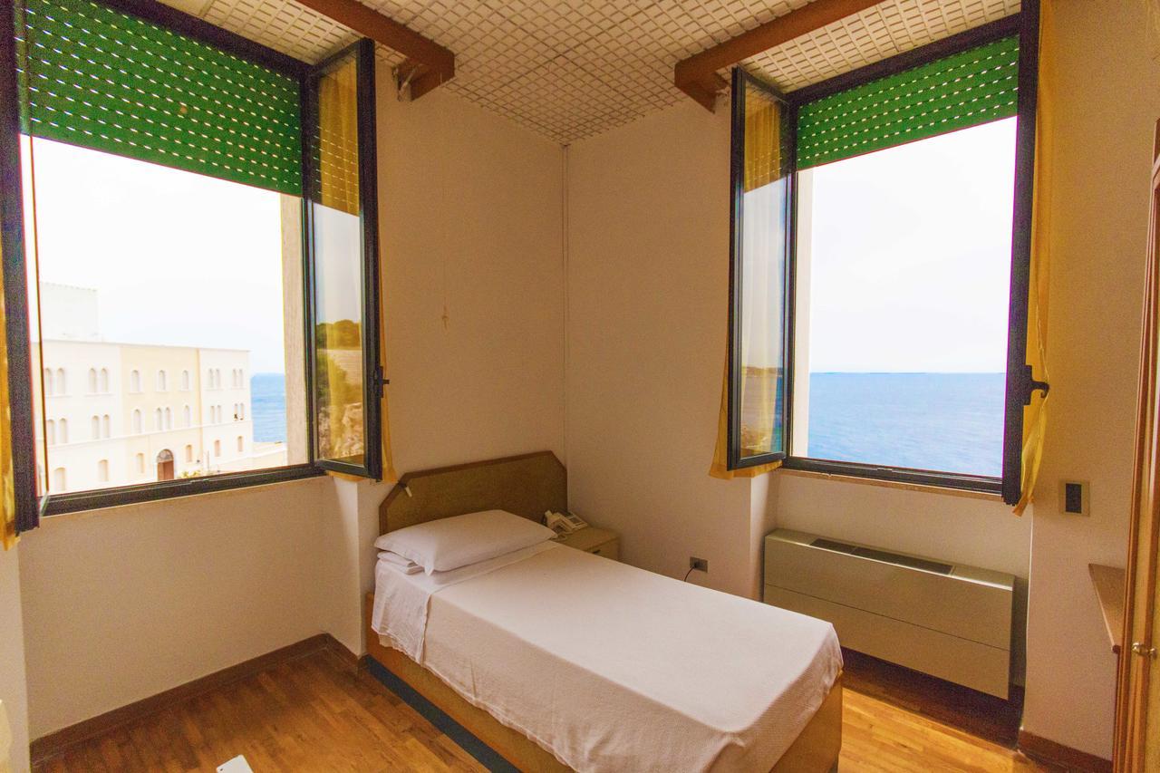 Quadruple Room Sea View,709362811:JPEG