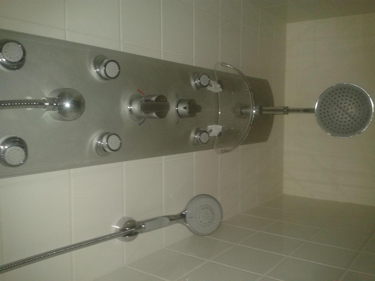Suite,817401458:JPEG