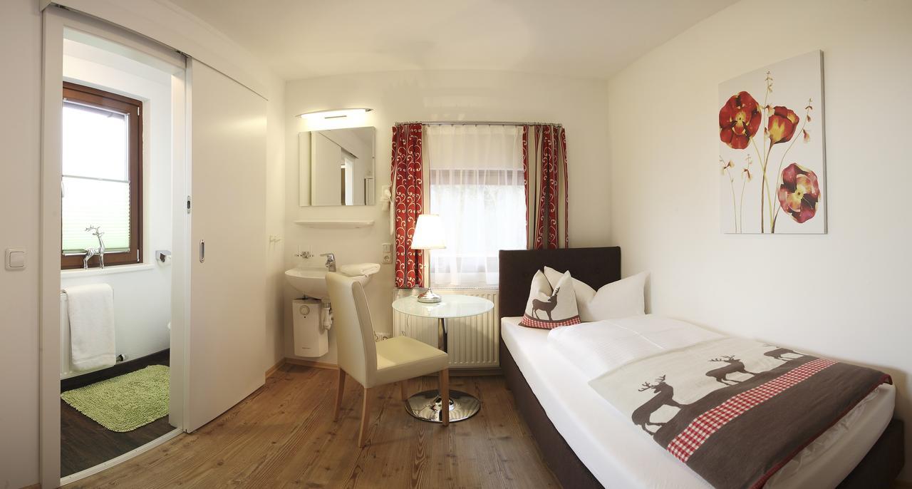 Single Room,645501675:JPEG