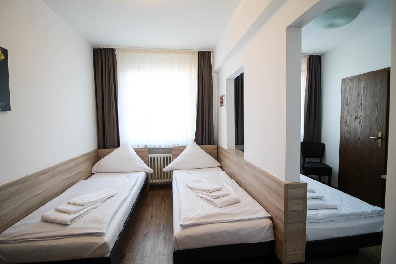 Triple Room,645585765:JPEG