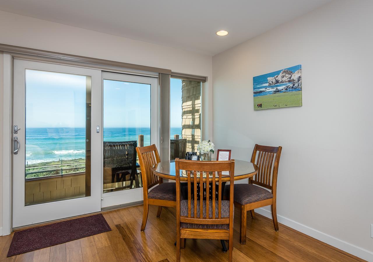 Superior King Room Ocean View
