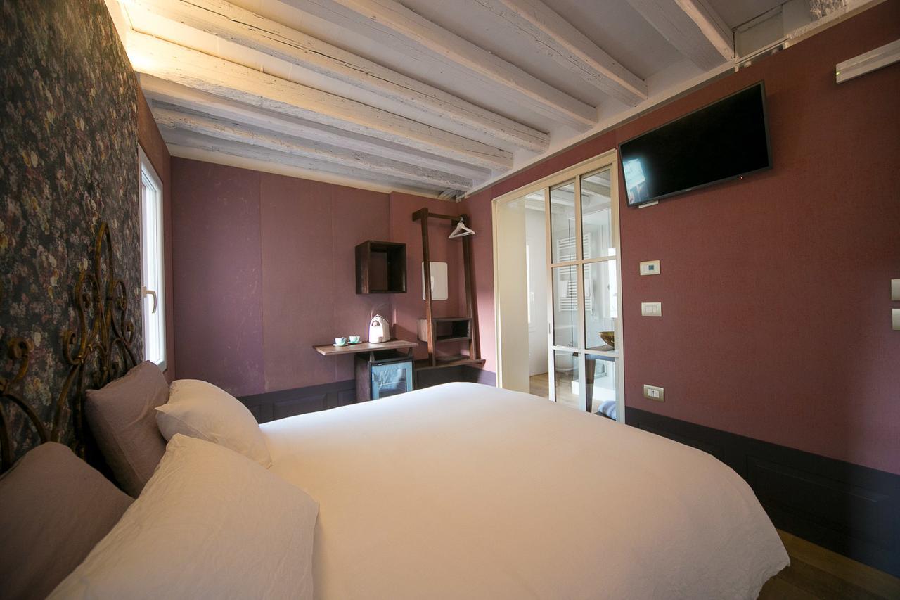 Double Room,645692520:JPEG