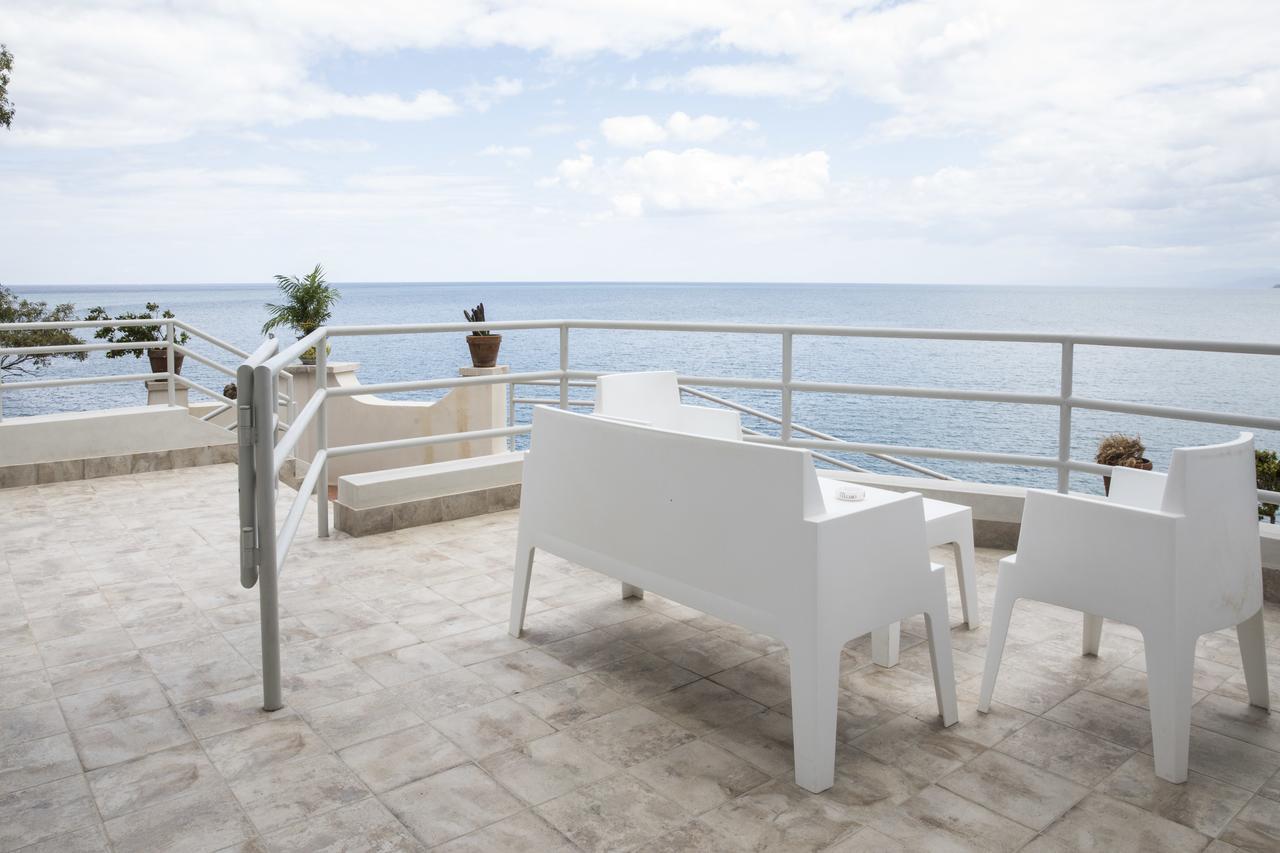 Family Room Sea View