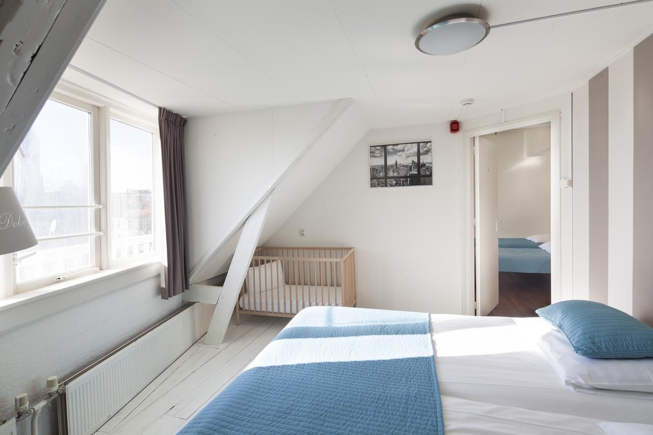 Standard Twin Room Balcony