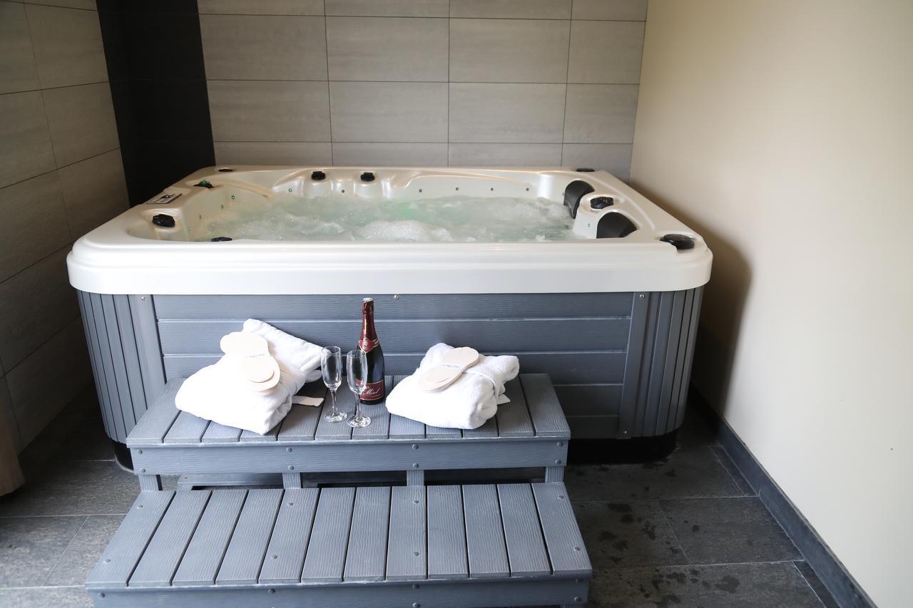 Suite Hot Tub