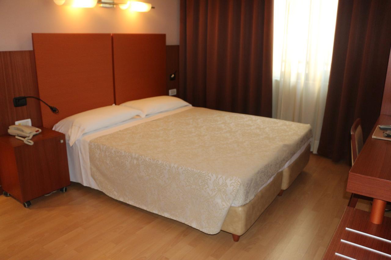 Double Room,1374045611:JPEG