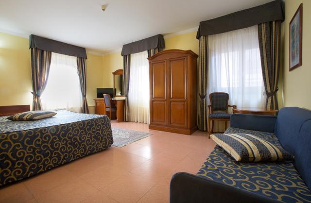 Quadruple Room,646217541:JPEG