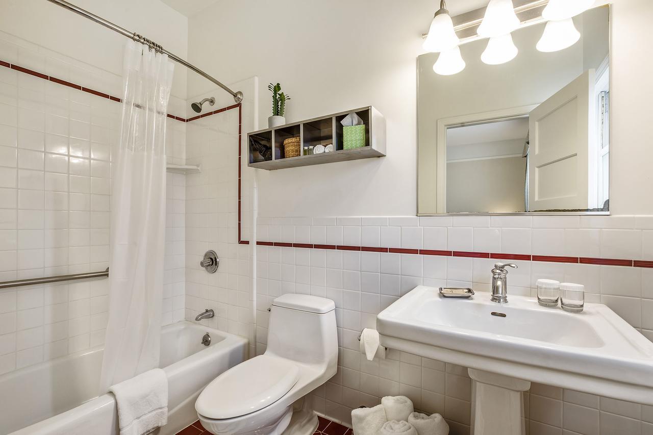Queen Room Private Bath