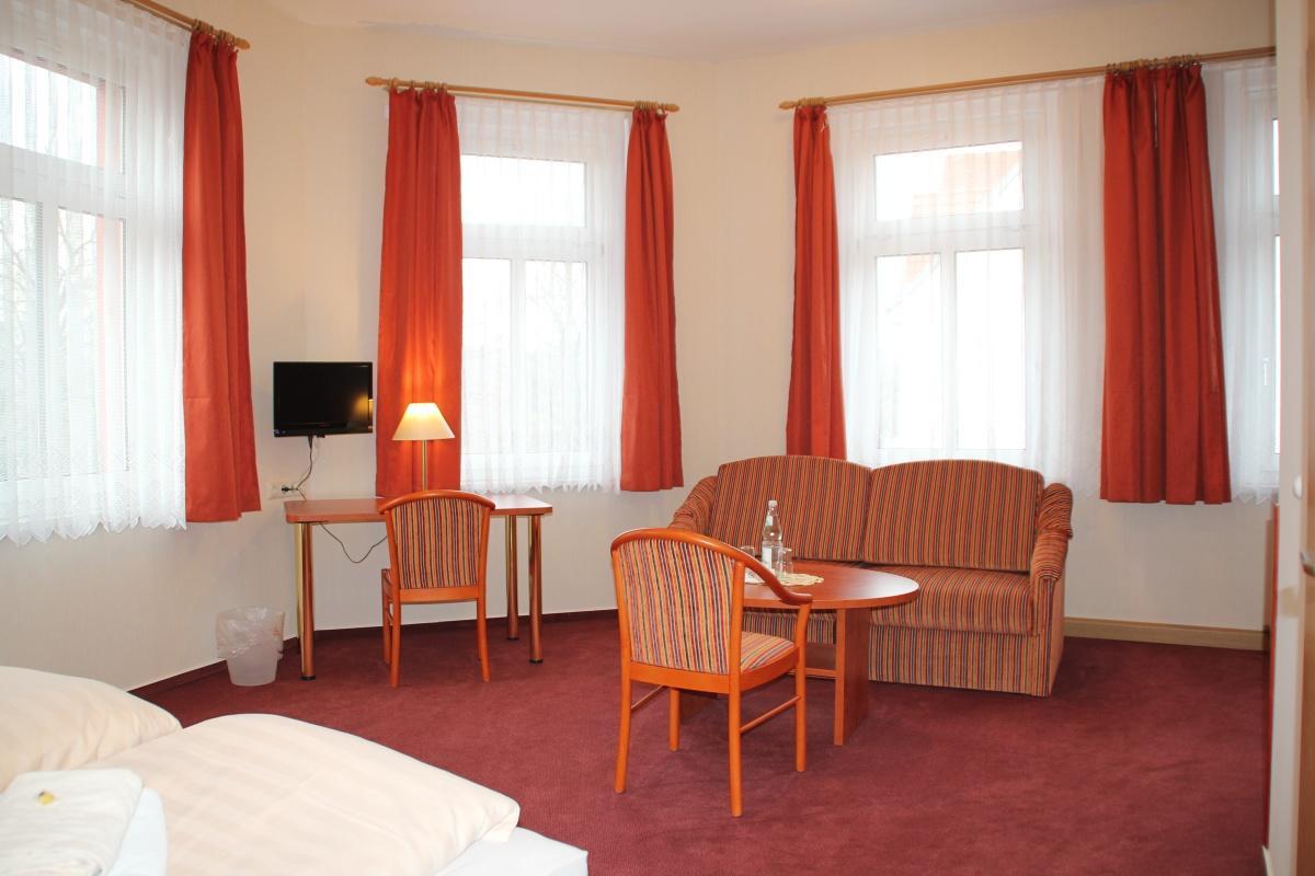 Double Room,646758750:JPEG