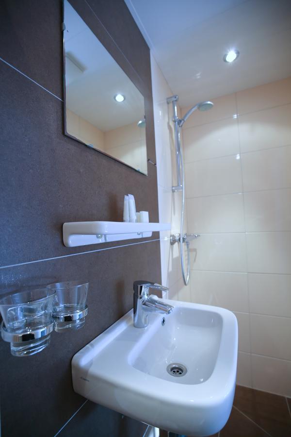Standard Double Room,646861809:JPEG