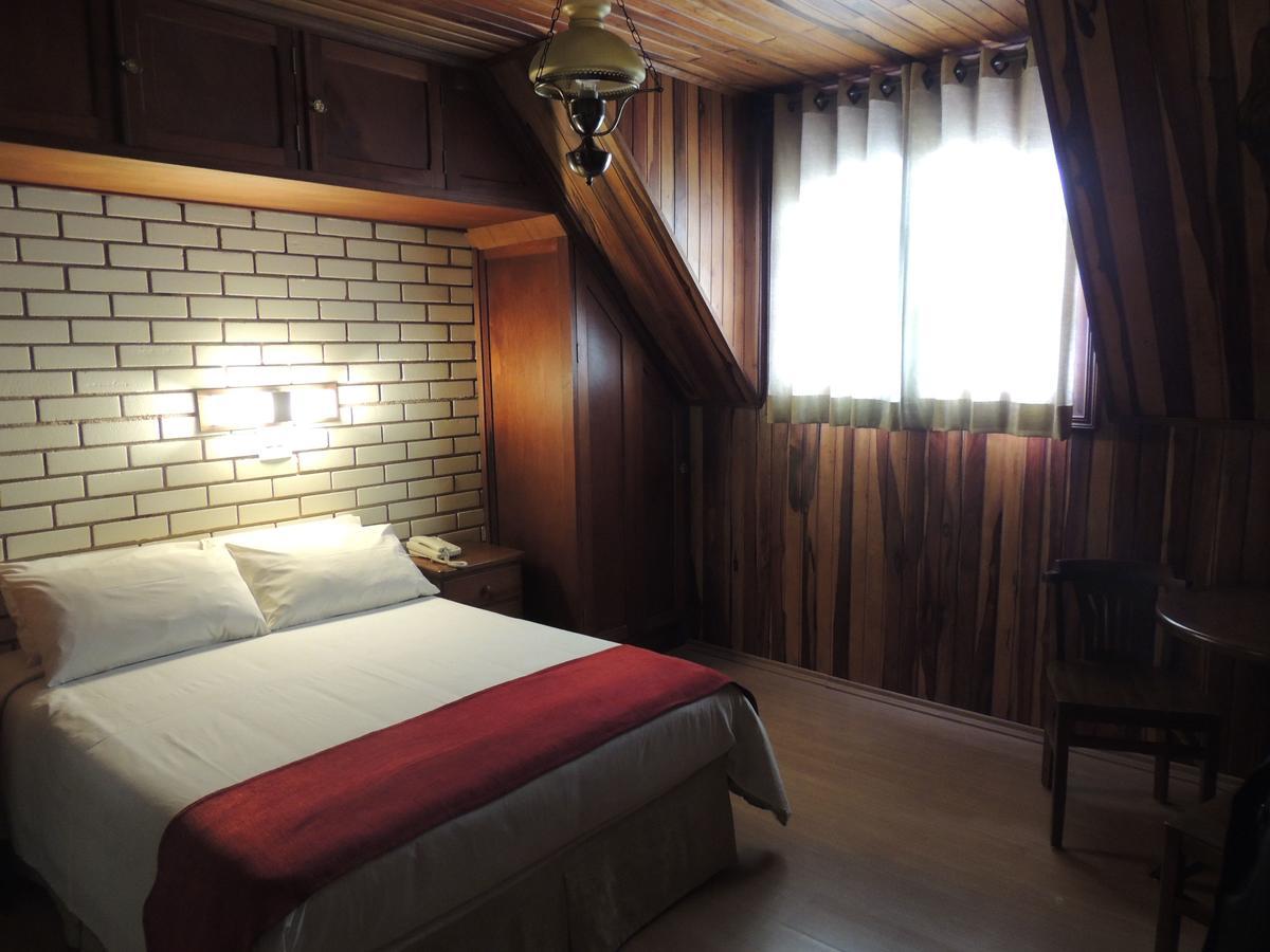 Double Room,646900812:JPEG