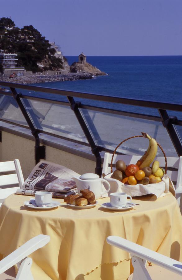 Studio Apartment Sea View