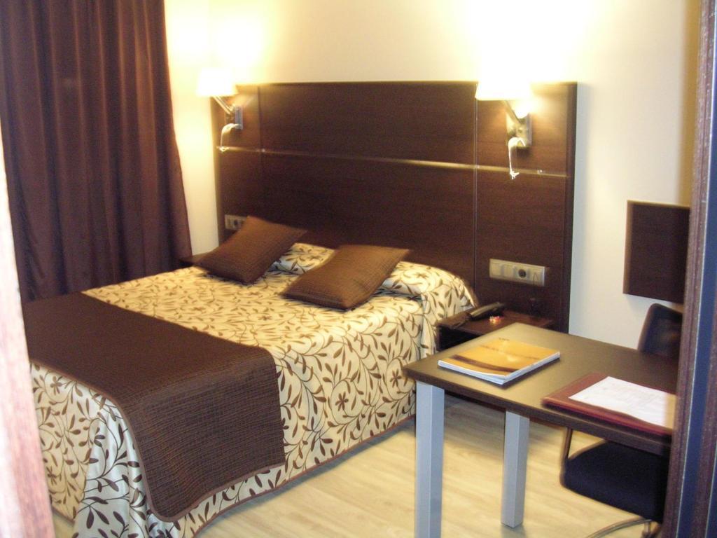 Single Room,469169568:JPEG