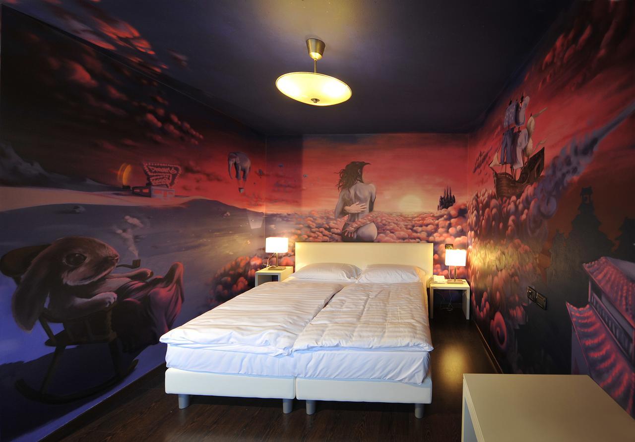Double or Twin Room,649281180:JPEG